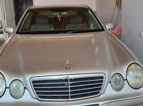 Mercedes E 240 1999