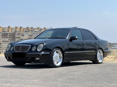 Mercedes E 320