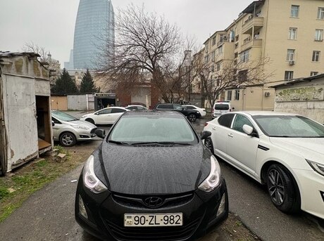 Hyundai Elantra 2015