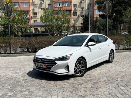 Hyundai Elantra 2020