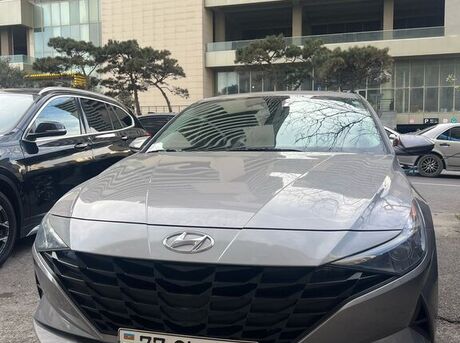 Hyundai Elantra 2021