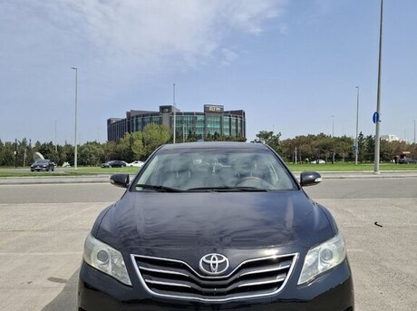 Toyota Camry 2011