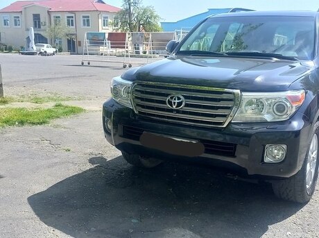 Toyota Land Cruiser 2014