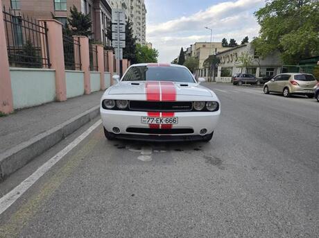 Dodge Challenger 2013