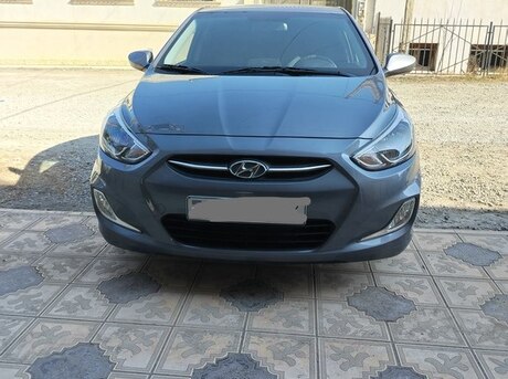 Hyundai Accent 2015