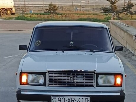 LADA (VAZ) 2107 2010