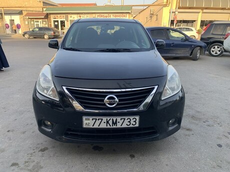 Nissan Sunny 2012