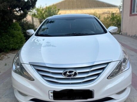 Hyundai Sonata 2010