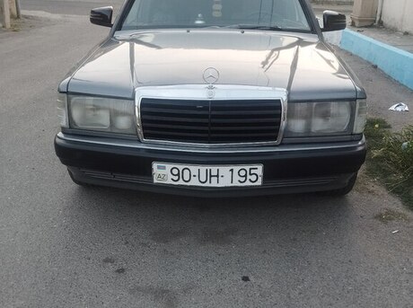 Mercedes 190 1990