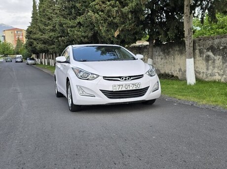 Hyundai Avante 2015
