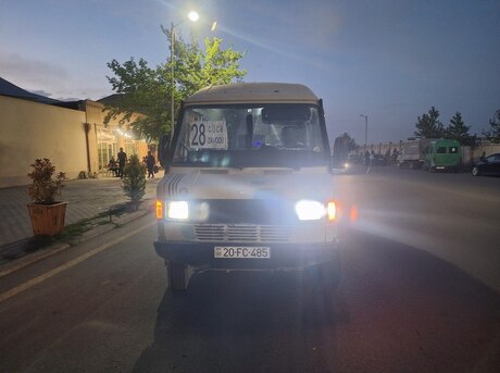 Mercedes 208 D 1991