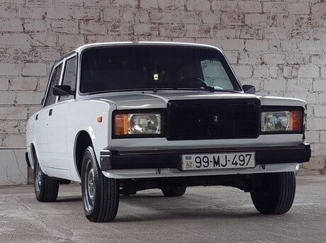 LADA (VAZ) 2107 2000
