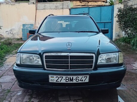 Mercedes C 200