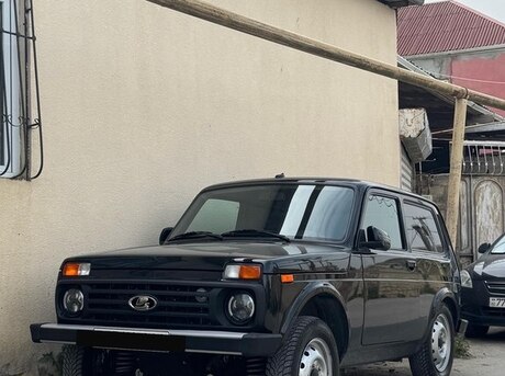 LADA (VAZ) Niva 2023