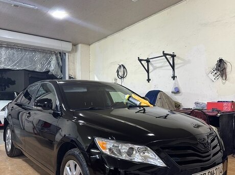 Toyota Camry 2010