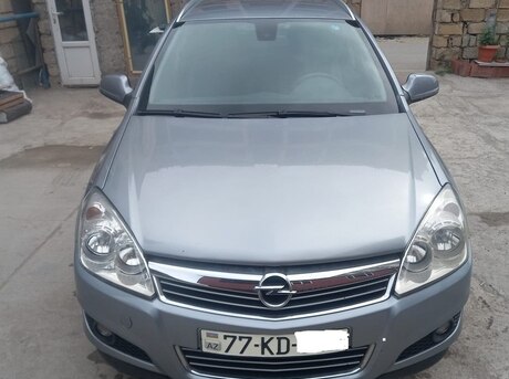 Opel Astra 2010