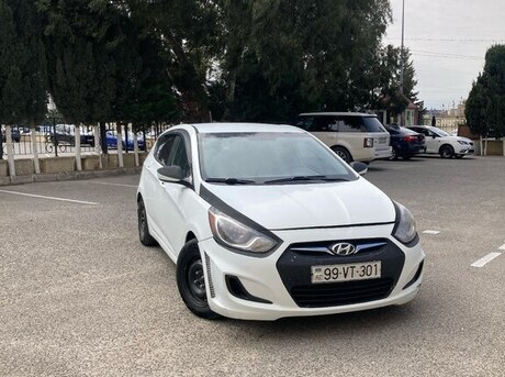 Hyundai Accent 2013
