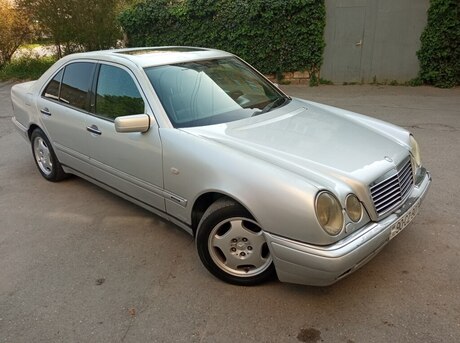 Mercedes E 230 1996