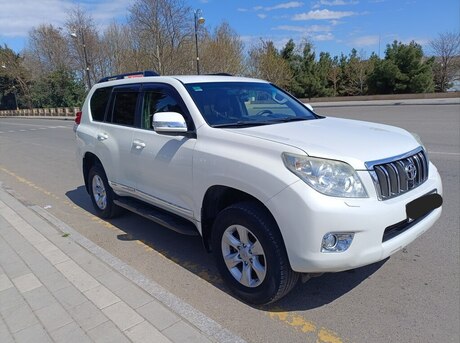 Toyota Land Cruiser Prado 2013