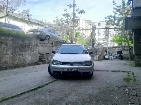 Volkswagen Golf 1998