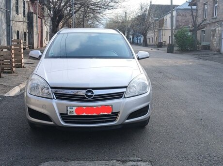 Opel Astra 2009