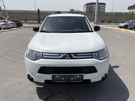 Mitsubishi Outlander 2015