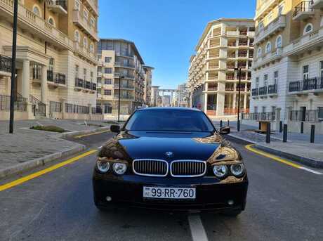BMW 745