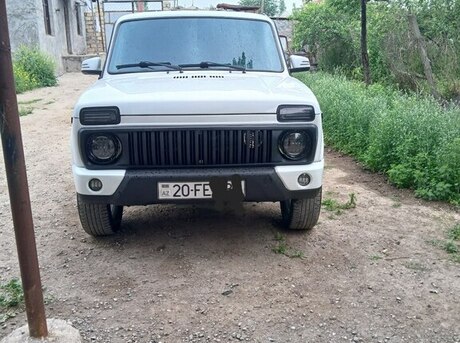LADA (VAZ) Niva 2015