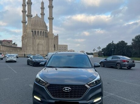 Hyundai  2017