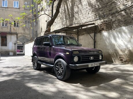 LADA (VAZ) Niva 1998