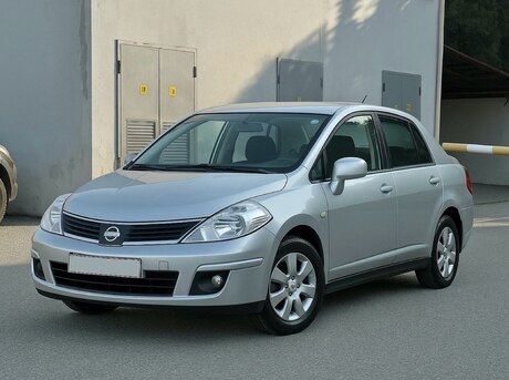 Nissan Tiida 2007