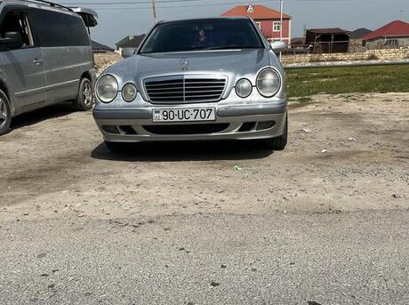 Mercedes E 240 2000