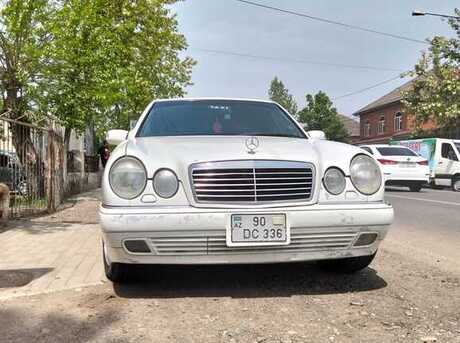 Mercedes E 220 d 1999
