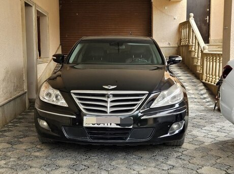 Hyundai Genesis 2010