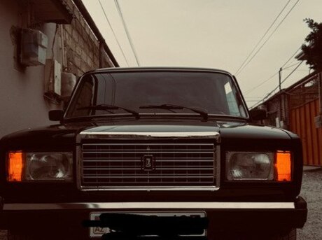 LADA (VAZ) 2107 2010