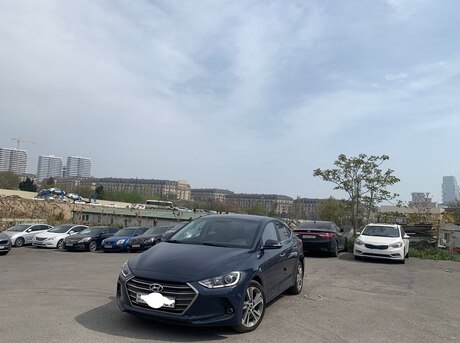 Hyundai Elantra 2015