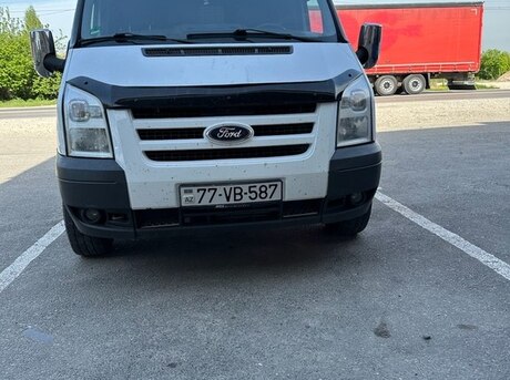 Ford Transit 2011