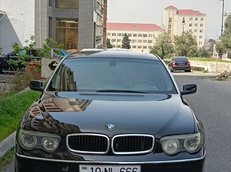 BMW 745