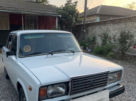 LADA (VAZ) 2107 2001