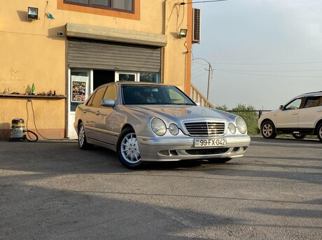 Mercedes E 240 2000
