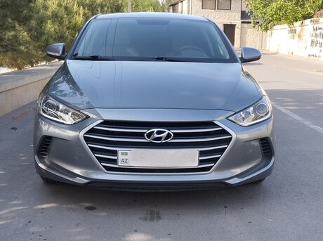 Hyundai Elantra 2017