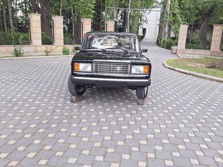 LADA (VAZ) 2107 2010
