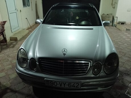 Mercedes E 270 2002