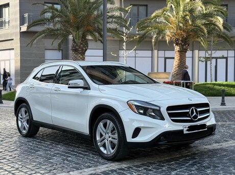 Mercedes GLA 250 4MATIC 2015