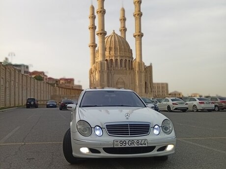 Mercedes E 240 2002