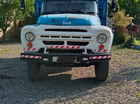 ZIL 130