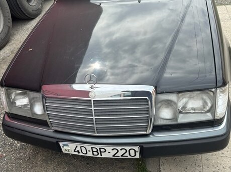 Mercedes E 250 1990
