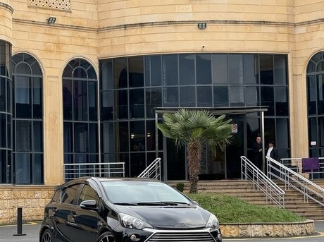 Toyota Aqua 2015