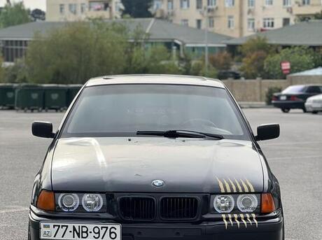 BMW 320 1993