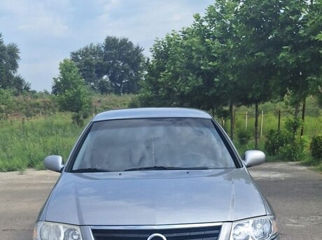 Nissan Sunny 2008